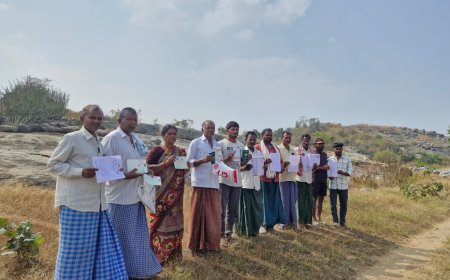 అక్రమ మైనింగ్ అనుమతులను రద్దు చేయాలని రైతుల ధర్నా