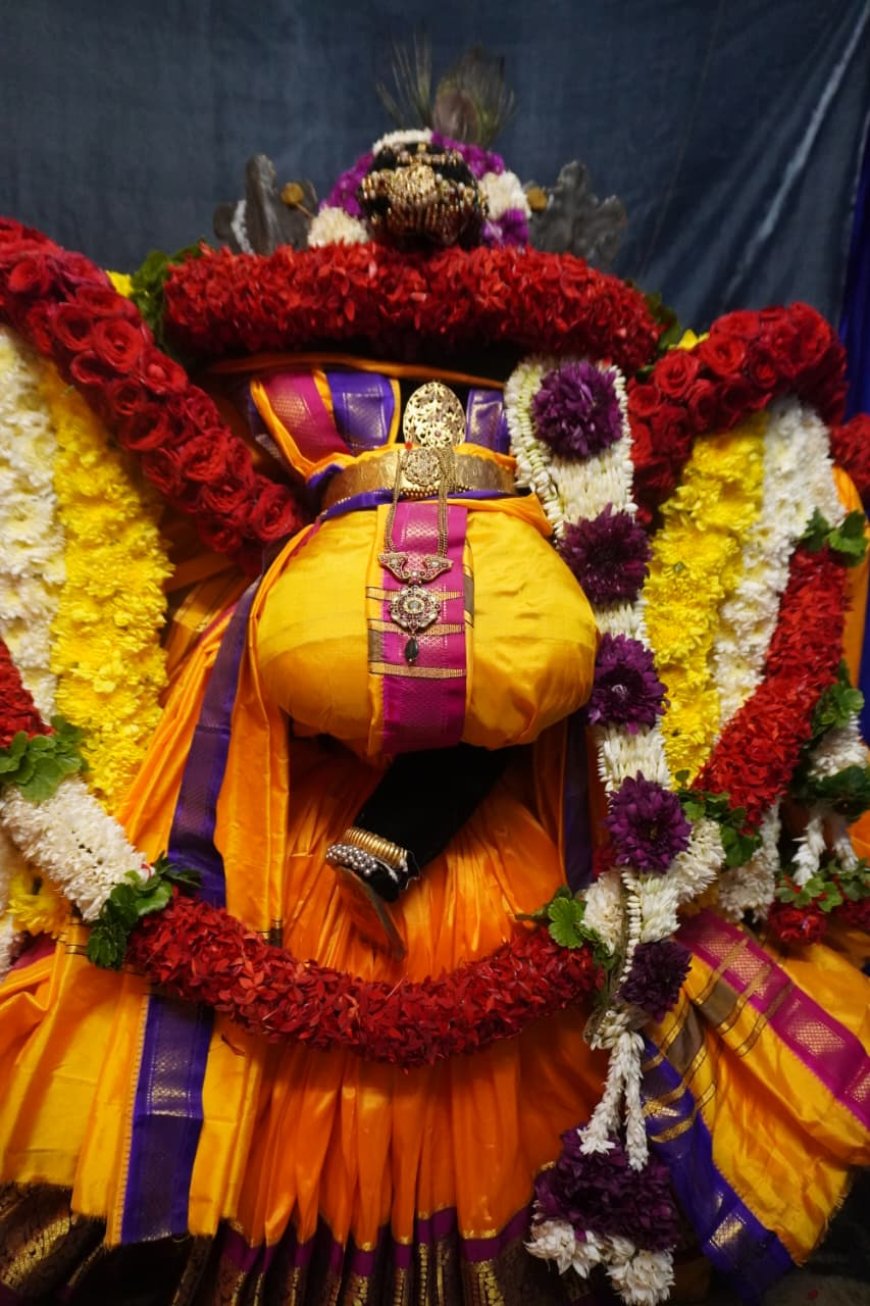 శ్రీ కృష్ణావతారంగా భక్తులకు దర్శనం ఇచ్చిన భద్రాద్రి రామయ్య