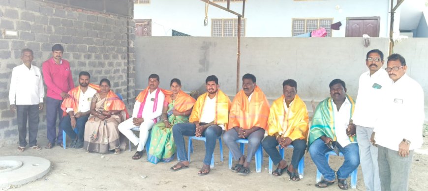 గెలిచిన సర్పంచ్లకు సన్మానం చేసిన బిఆర్ఎస్ ఎస్ రాష్ట్ర వ్యవస్థాపకులు బుర్ర శ్రీనివాస్ గౌడ్