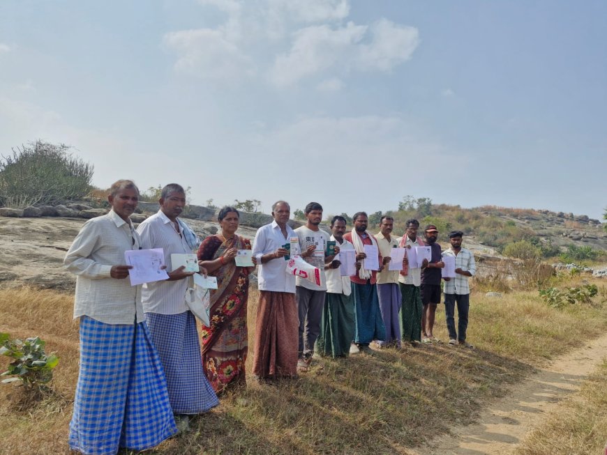 అక్రమ మైనింగ్ అనుమతులను రద్దు చేయాలని రైతుల ధర్నా