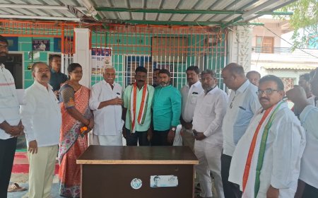 కాంగ్రెస్ పార్టీ లో భారీగా చేరికలు 