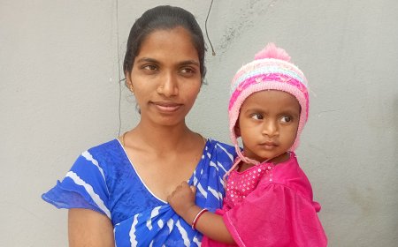 చంటి పాపతో నామినేషన్ కు వచ్చిన అభ్యర్థి