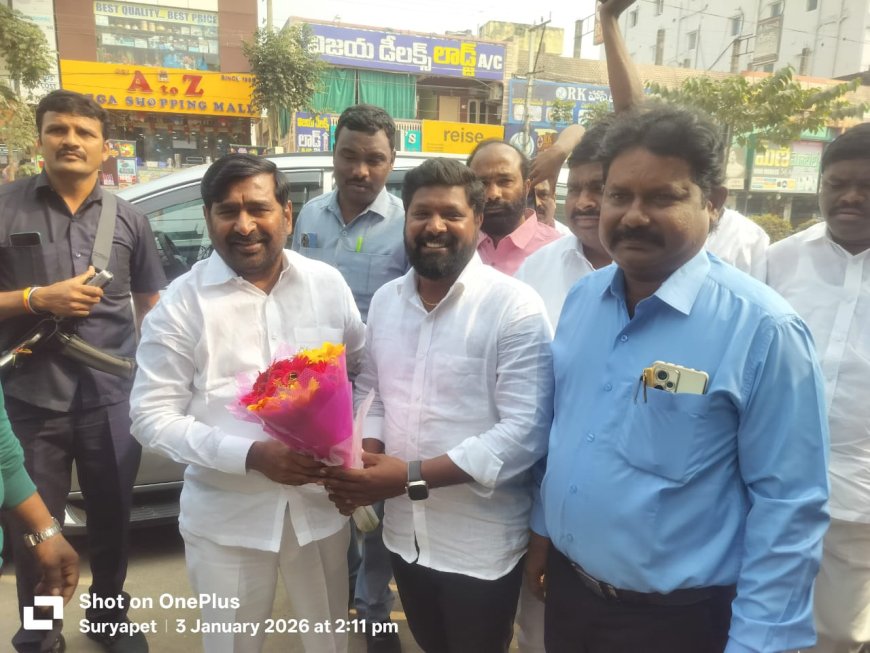 కన్నుల పండుగగా నాని మొబైల్స్, యాక్సెసరీస్ షాప్ ప్రారంభం