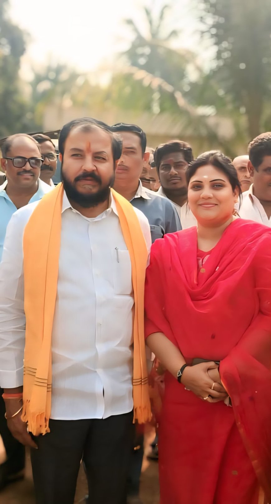 దెందులూరు నియోజకవర్గం ఎమ్మెల్యే చింతమనేని ప్రభాకర్ తో*మర్యాదపూర్వకంగా కలిసిన RMSS(రాష్ట్రీయ మోడీ సేవా సమితి) తెలంగాణ మీడియా ఇంచార్జ్ రావెళ్ళ భవ్య తేజ*