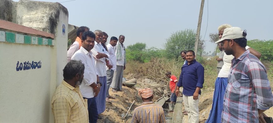 గ్రామంలోని అన్ని సమస్యలు తీరుస్తా..గ్రామ సర్పంచ్ ఎర్ర రోజా సుధాకర్ 