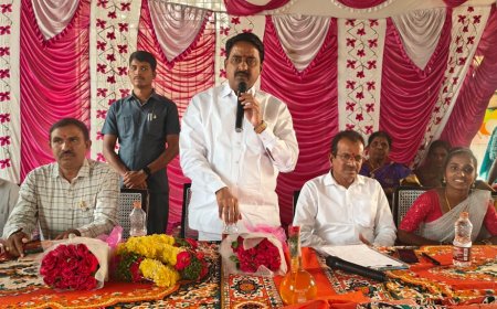 పాఠశాలల అభివృద్ధికి దాతలు సహకారం అందించాలి. టూరిజం శాఖ చైర్మన్ రమేష్ రెడ్డి