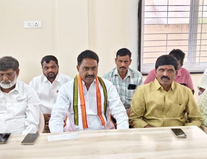 రాష్ట్రంలో మున్సిపల్ ఎన్నికలలో కాంగ్రెస్ పార్టీ అత్యధిక స్థానాలు గెలుచుకుంది