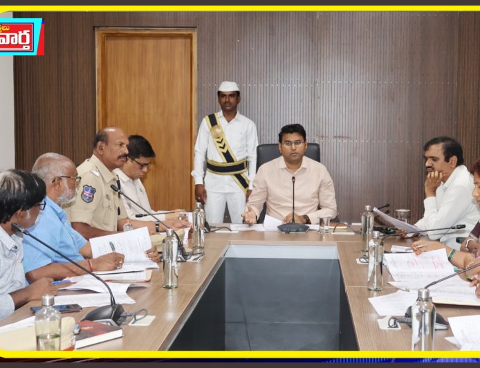 పదో తరగతి పరీక్షలను పకడ్బందీగా నిర్వహించాలి