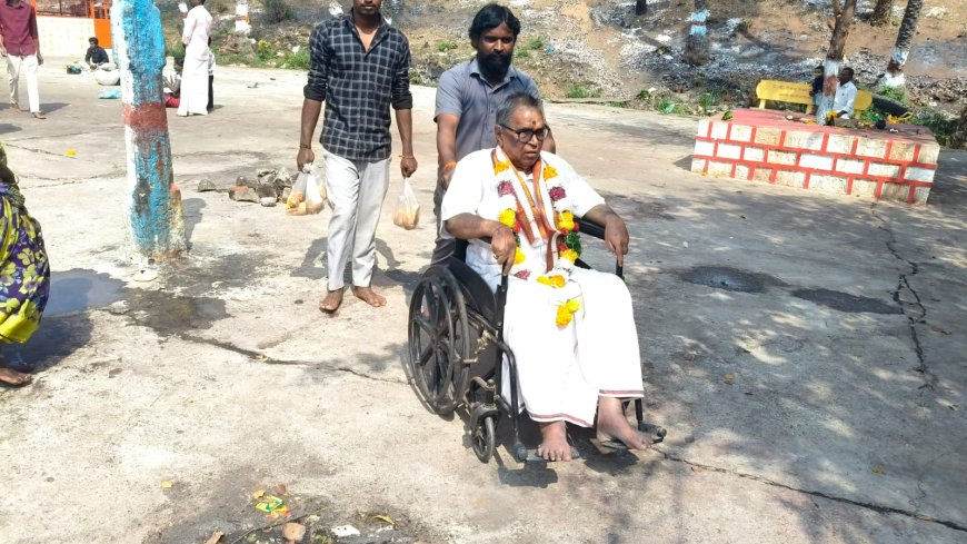 వీల్ చైర్ ద్వారా అమ్మవారి దర్శనం సులువు