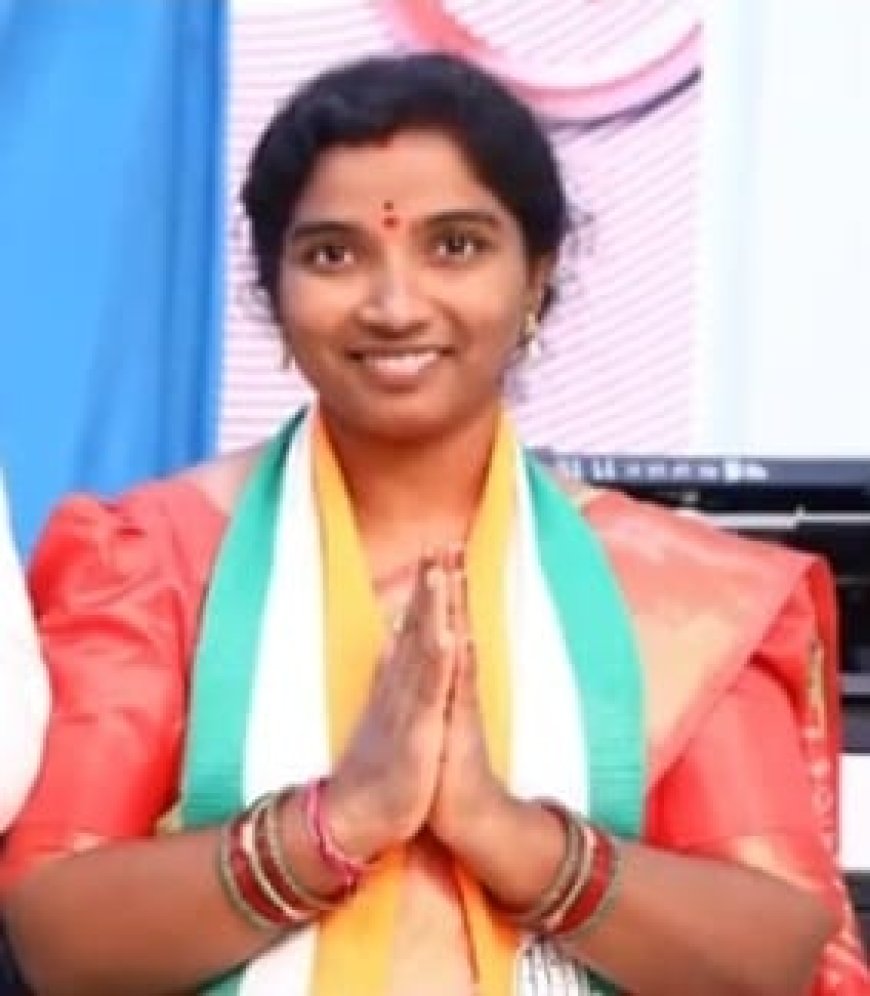 మున్సిపల్ ఎన్నికల్లో ములుగు చైర్ పర్సన్ పదవిని కైవసం చేసుకున్న కాంగ్రెస్ పార్టీ