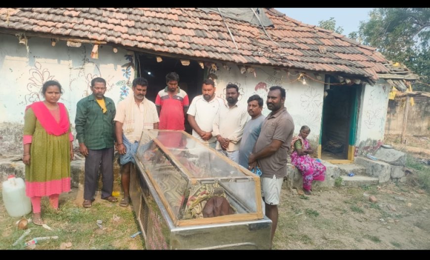 మృతురాలు పూజాకు శ్రద్ధాంజలి