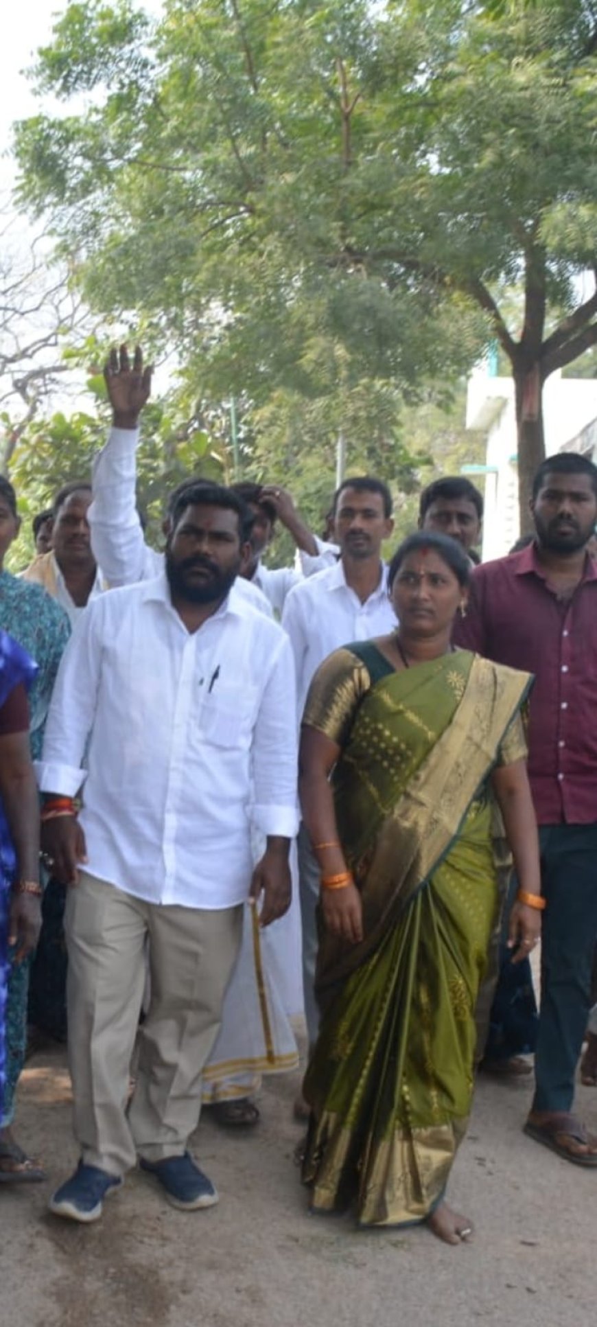 ఇంటర్మీడియట్.విద్యార్థులకు ఆల్ ద బెస్ట్ శుభాకాంక్షలుతెలియజేసిన