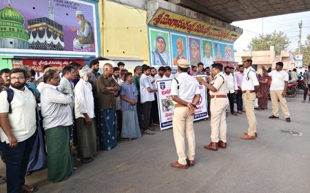 ఎన్టీఆర్ జిల్లా చిల్లకల్లు లోహెల్మెట్ అవగాహన కార్యక్రమం""ACP రామచంద్రరావు ఆధ్వర్యంలో