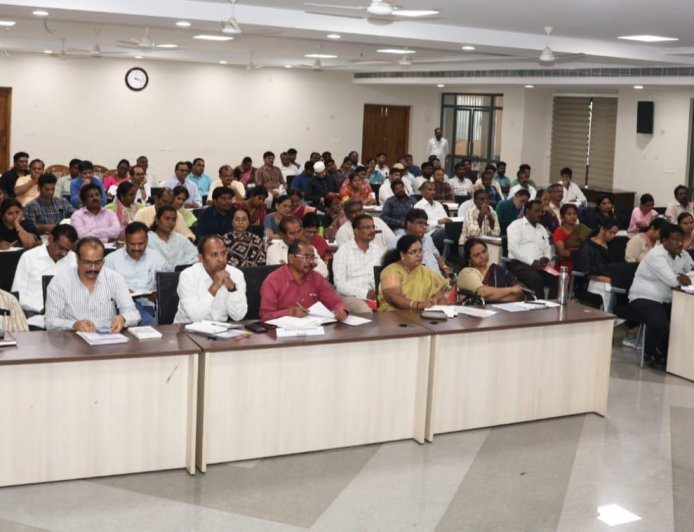 ప్రజా పాలన.. ప్రగతి ప్రణాళిక కార్యక్రమంను విజయవంతం చేయాలి