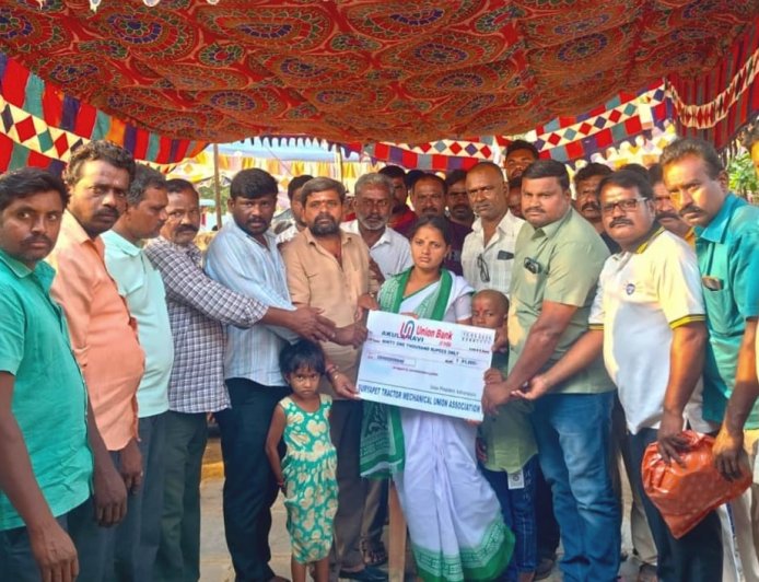 మెకానిక్ లకు అండగా ఉంటాం : రాందేని  ఆదినారాయణ