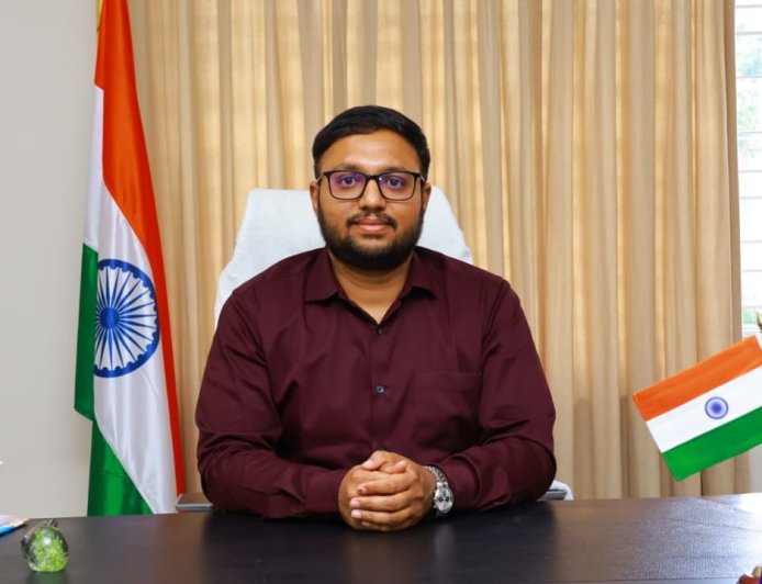 జిల్లా ప్రజలకు రంజాన్ (ఈద్-ఉల్-ఫితర్) పండుగ శుభాకాంక్షలు తెలిపిన