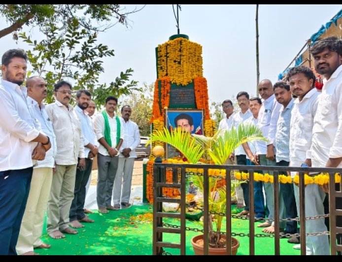 జల్, జంగల్ , జమిన్ కోసం పోరాడిన యోధుడు కామ్రేడ్ కుంజా రామన్న