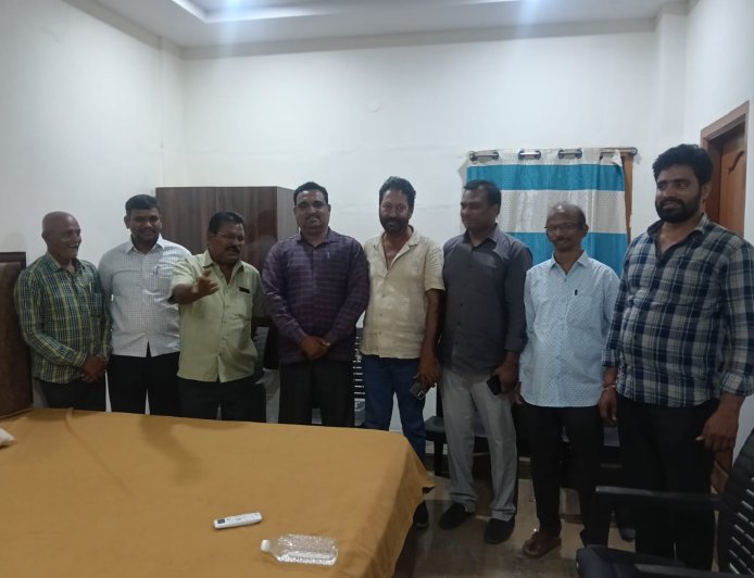 **ఖమ్మం జిల్లా ప్రెస్ క్లబ్ లో శక్తివంతమైన కొత్త కమిటీ ఏర్పాటు""జిల్లా అధ్యక్షులు ఐ ప్రభాకర్ ప్రకటన*