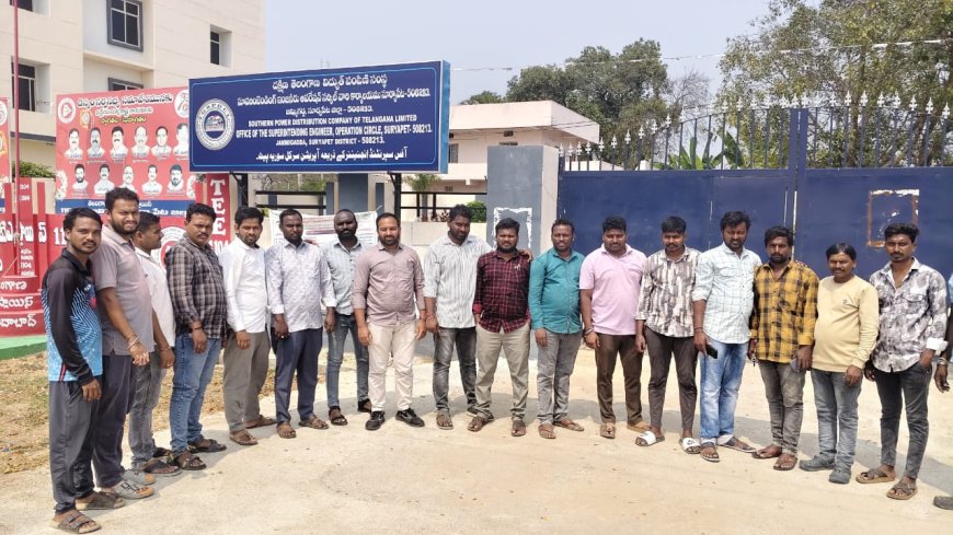 ప్రభుత్వం విద్యుత్ కార్మికులకు తగిన న్యాయం చేయాలి