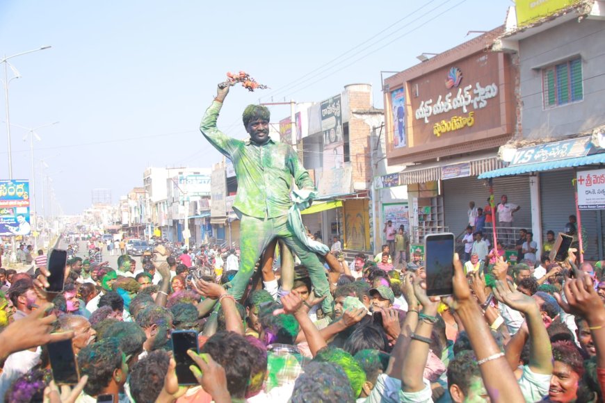 నకిరేకల్ అంటే వేముల వీరేశం… వేముల వీరేశం అంటే హోలీ!