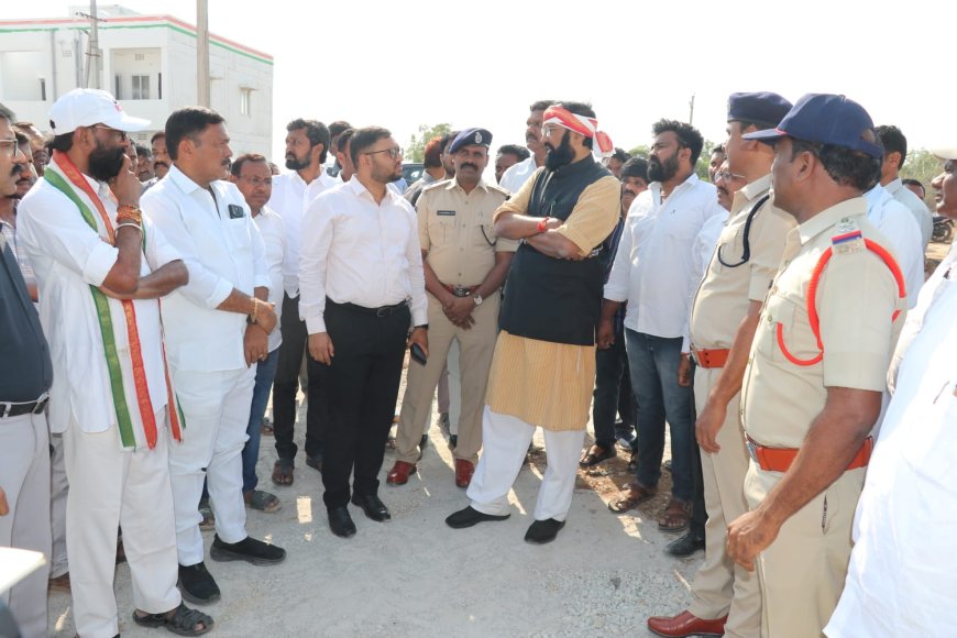 ముఖ్యమంత్రి చేతుల మీదుగా మోడల్ హౌసింగ్ కాలనీ ప్రారంభం