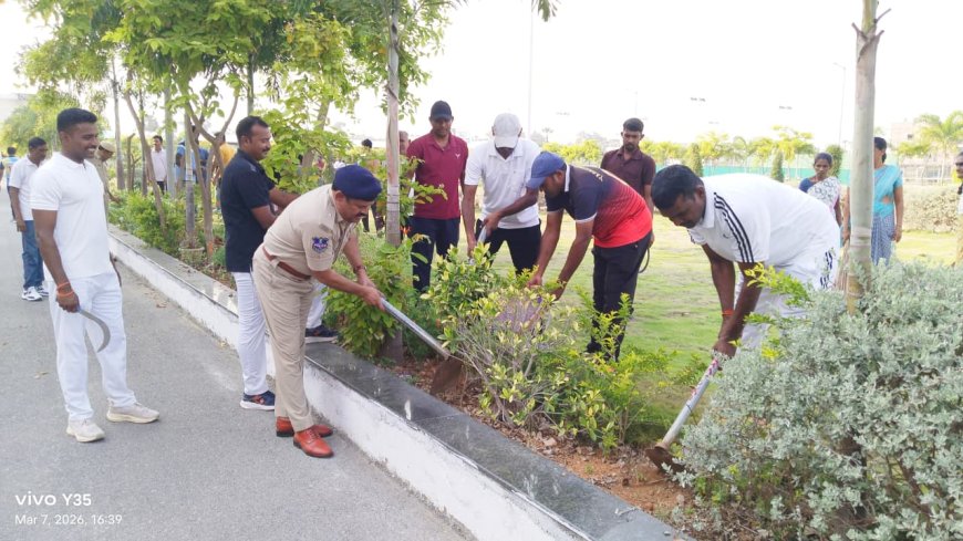 - ప్రజాపాలన ప్రగతి ప్రణాళిక కార్యక్రమానికి పోలీసు సిద్ధం