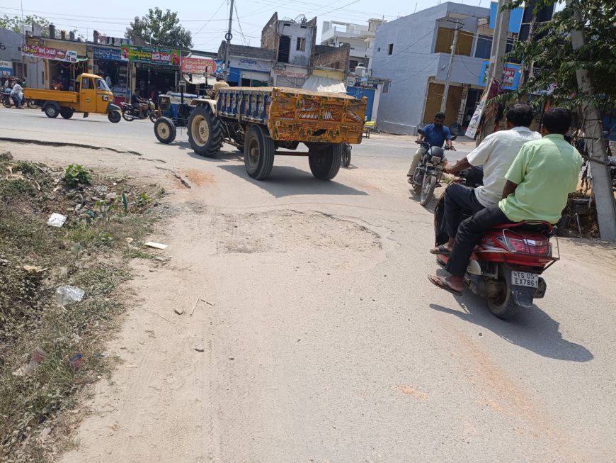 నత్తనడకన సాగుతున్న నకిరేకల్ కడపర్తి రహదారి విస్తరణ పనులు