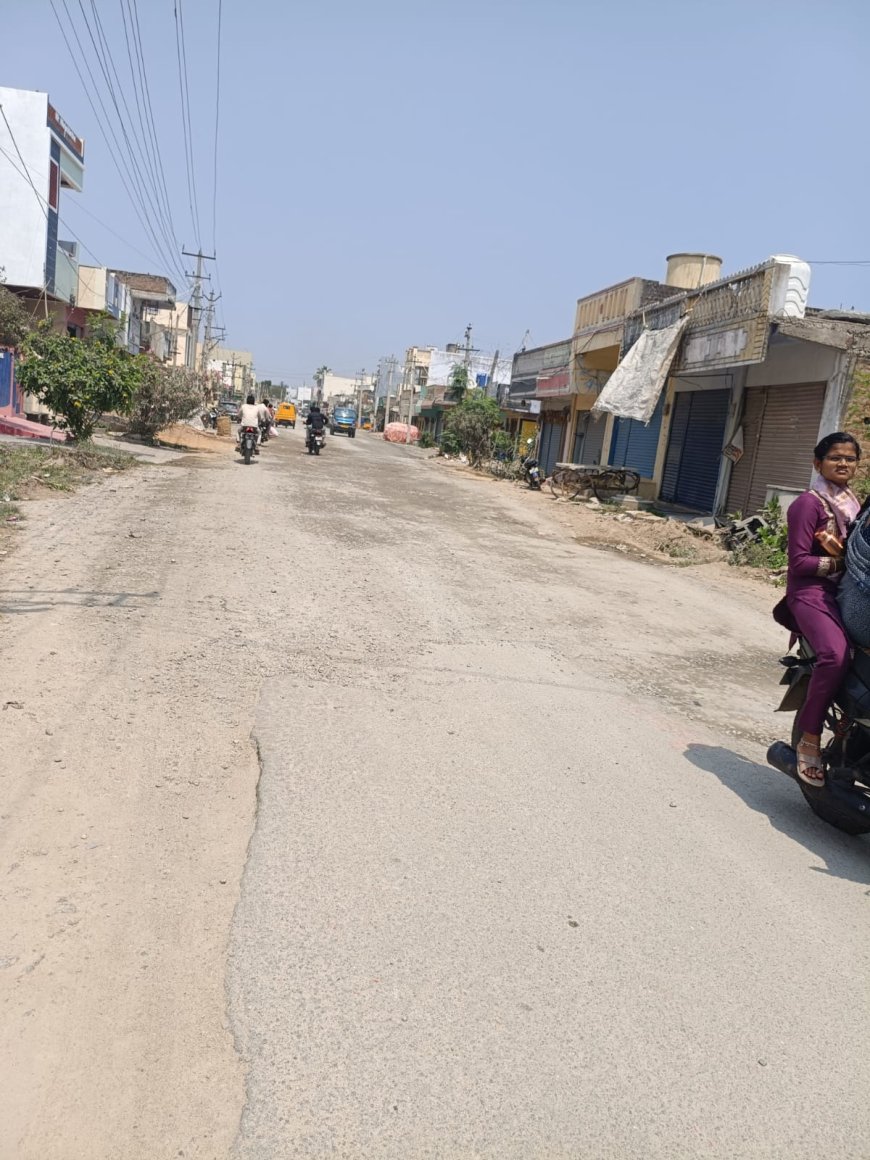 నత్తనడకన సాగుతున్న నకిరేకల్ కడపర్తి రహదారి విస్తరణ పనులు