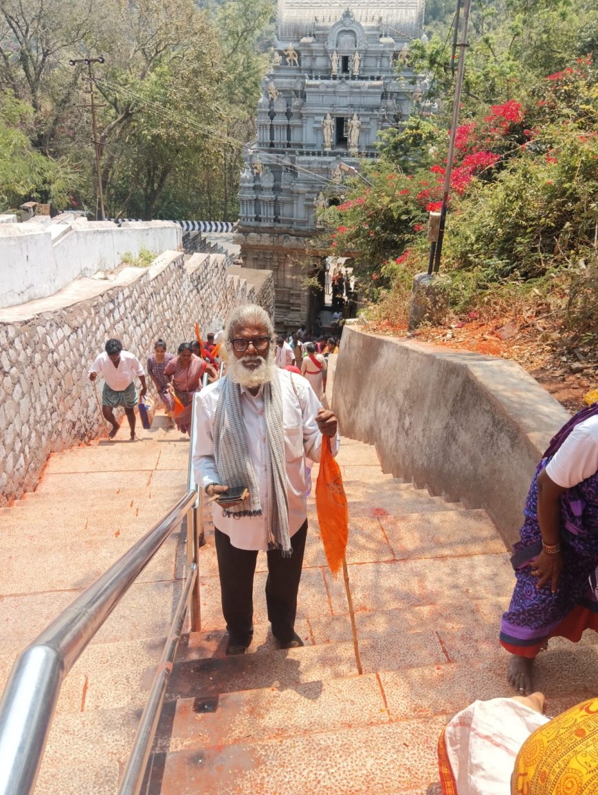 70 ఏళ్ల వయసులో నిర్వాసితుల కోసం కాలినడకన తిరుపతికి చేరుకున్న పెబ్బేటి నారాయణరెడ్డి