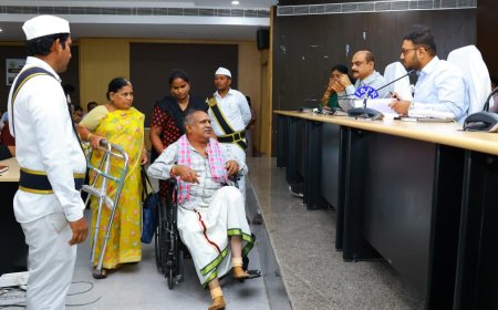 ప్రజావాణి పిర్యాదుల పై అధికారులు సత్వరమే చర్యలు తీసుకొని పరిష్కరించాలి 