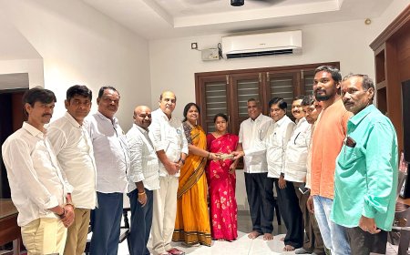 గిరిజన MBBS విద్యార్థినీకి BRS పార్టీ బారి హార్దికసాయం