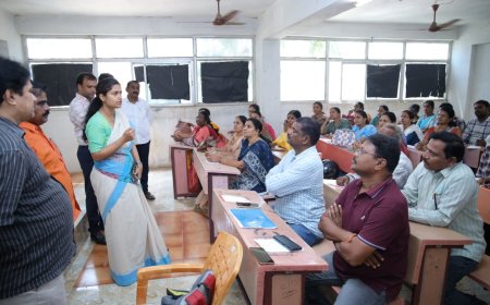 జనగణనలో నివాస గృహాల లెక్కింపు పకడ్బందీగా చేపట్టాలి: జిల్లా కలెక్టర్ చాహాత్ బాజ్ పాయ్