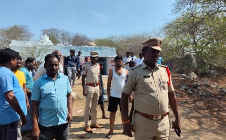 సంఘటన స్థలాన్ని పరిశీలించిన సీఐ, ఎస్సై