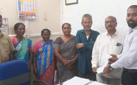 సూర్యాపేట మున్సిపల్ అవుట్ సోర్సింగ్ కార్మికులకు కనీస వేతనం 26000/- ఇవ్వాలని