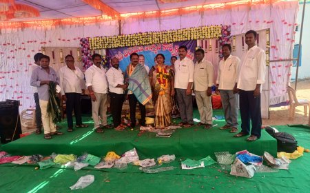 ప్రధానోపాధ్యాయుడికి మండల టిఆర్ఎస్ నాయకులు ఘన సన్మానం