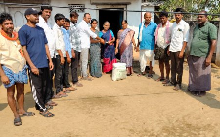 ఒంటరి వృద్ధురాలకు అండగా నిలబడ్డ గ్రామ సర్పంచ్