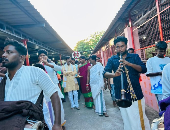 పల్లకి సేవలో ఊరేగిన శ్రీ జమ్ములమ్మ మాత