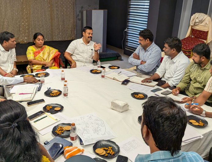 అండర్ గ్రౌండ్ డ్రైనేజి పనులను వేగవంతం చేయాలి