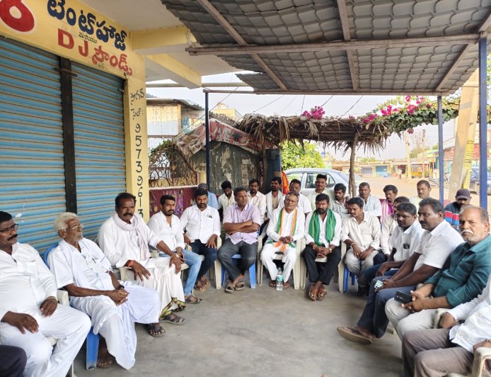 ఎమ్మెల్యే మందుల సామేలుపై వస్తున్న ఆరోపణలను సరికావు మండల అధ్యక్షుడు నిమ్మనగోటి జోజి