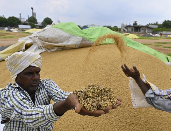 యాసంగి వరి కొనుగోళ్లలో ప్రభుత్వం నిర్లక్ష్యం