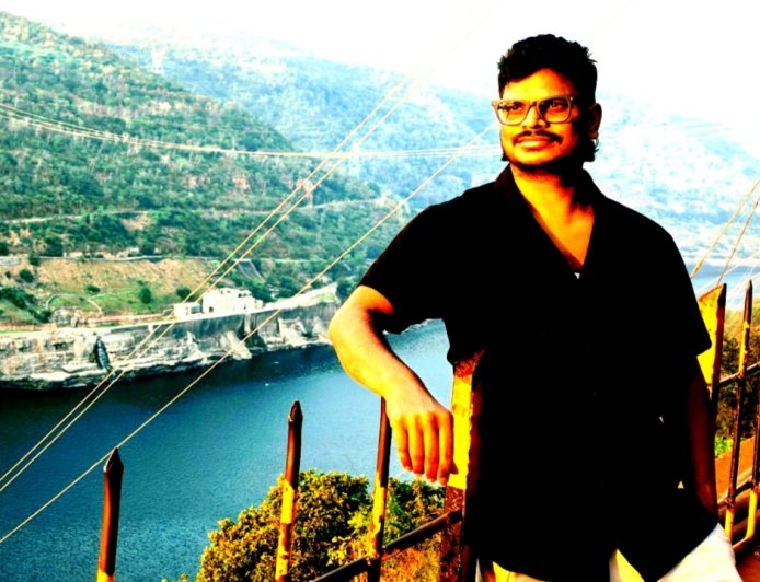 ఒకేసారి రెండు నవలలు, ఓ సినిమా  యువ సెన్సేషన్ గణేష్