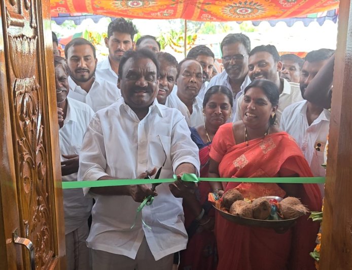 ఇందిరమ్మ ఇండ్లు పేదలకు పెద్ద అండ..ఎమ్మెల్యే మందుల సామేల్