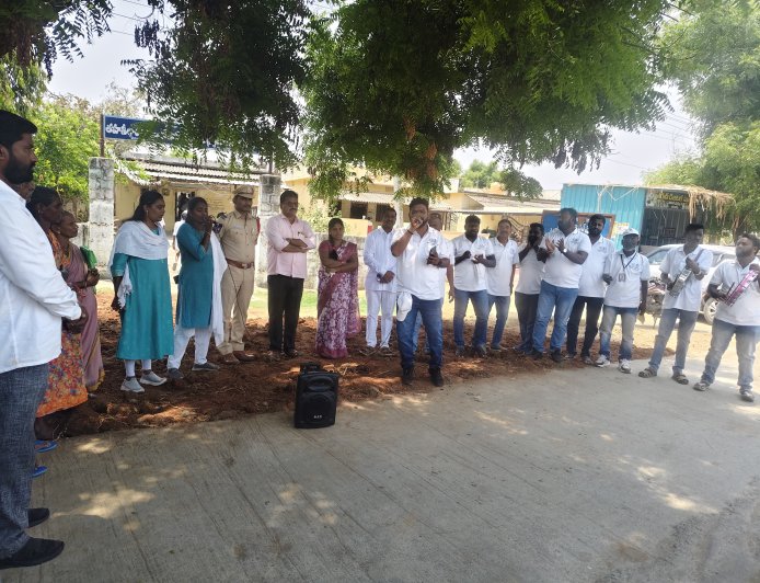 కళాకారులచే ఆటపాటల ద్వారా డ్రగ్స్ అవగాహన సదస్సు