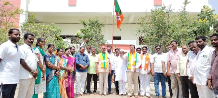 సూర్యాపేట పట్టణంలో ఘనంగా భారతీయ జనతా పార్టీ (BJP) ఆవిర్భావ దినోత్సవ వేడుకలు!