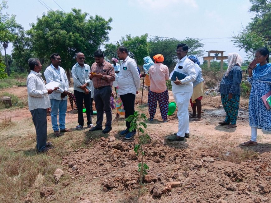 జిల్లా గ్రామీణ అధికారి ఆకస్మిక తనిఖీ