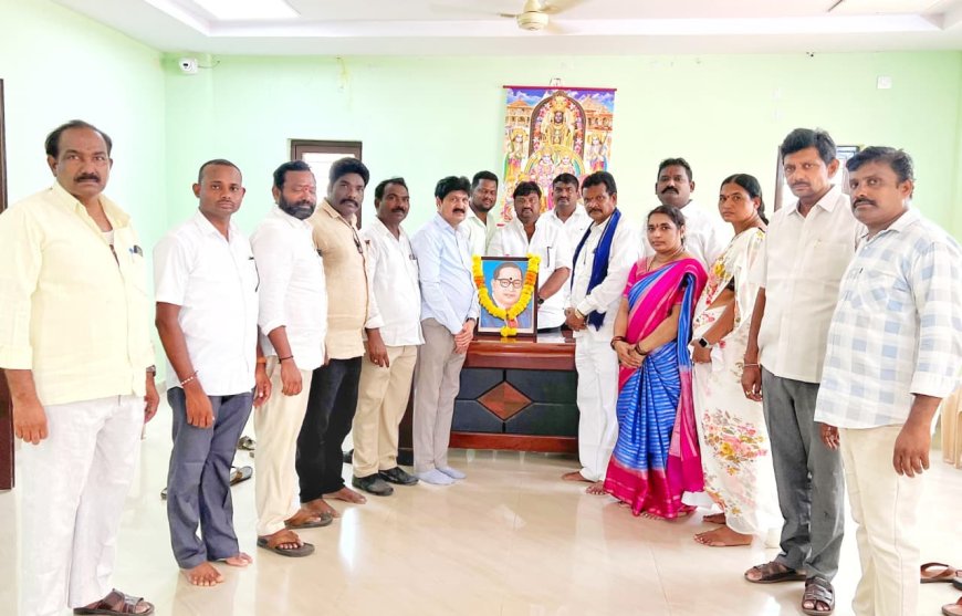 దివ్య క్షేత్రంభద్రాచలం, అంబేద్కర్ సెంటర్లో ఘనంగా జరిగిన రాజ్యాంగ నిర్మాత అంబేద్కర్ జయంతి వేడుకలు