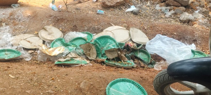 అంబేద్కర్ జయంతి భోజన ఏర్పాట్లలో నిర్లక్ష్యం – ఎంపీడీవో కార్యాలయంలో మిగిలిన ఇస్తరాకులు