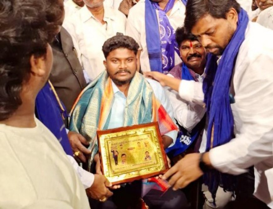 దళిత గ్రహీత అవార్డు అందుకున్న నిర్మాల  సతీష్