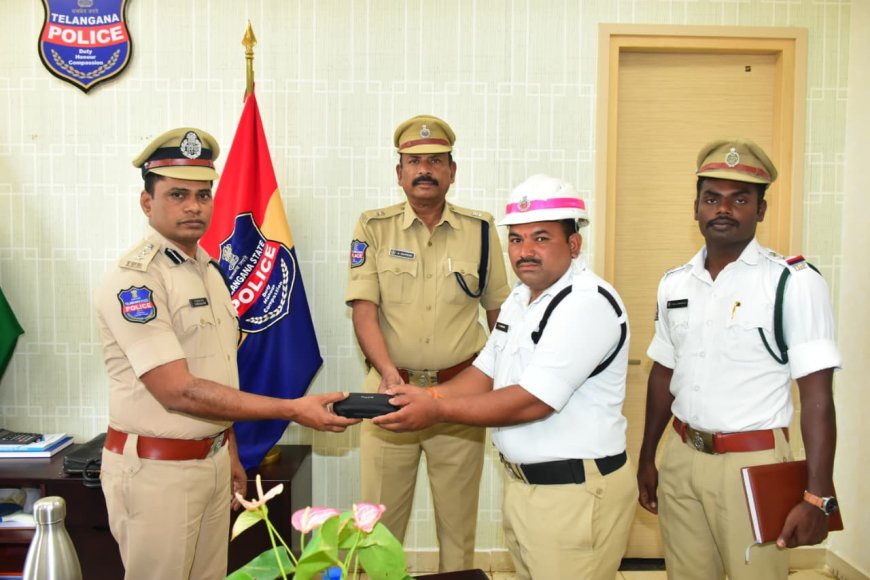 గద్వాల్ ట్రాఫిక్ పోలీసులకు చలువ కళ్లద్దాలు పంపిణీ