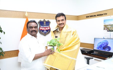 నూతన డీజీపీకి పుష్పగుచ్చం..ఎమ్మెల్యే మందుల సామేల్